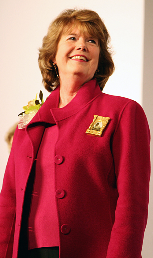 Dr Elizabeth Fontham